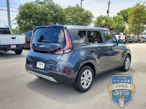 Certified 2024 Kia Soul LX FWD image 4