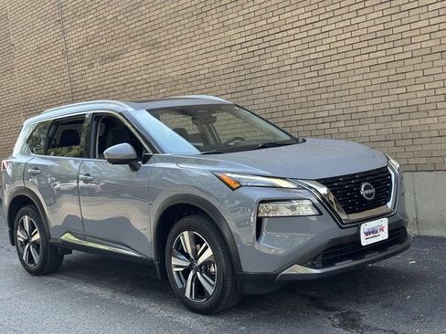 Used 2022 Nissan Rogue SL w/ SL Premium Package AWD/4WD image 2