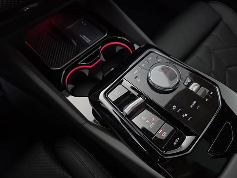 New 2026 BMW 540i xDrive AWD/4WD image 25