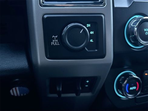 Used 2021 Ford F250 Lariat w/ FX4 Off-Road Package image 27