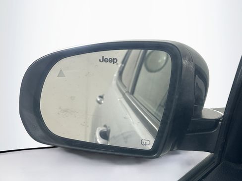 Used 2023 Jeep Compass Limited AWD/4WD image 16