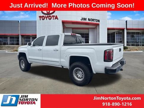 Used 2018 GMC Sierra 1500 SLT w/ SLT Premium Package AWD/4WD image 3