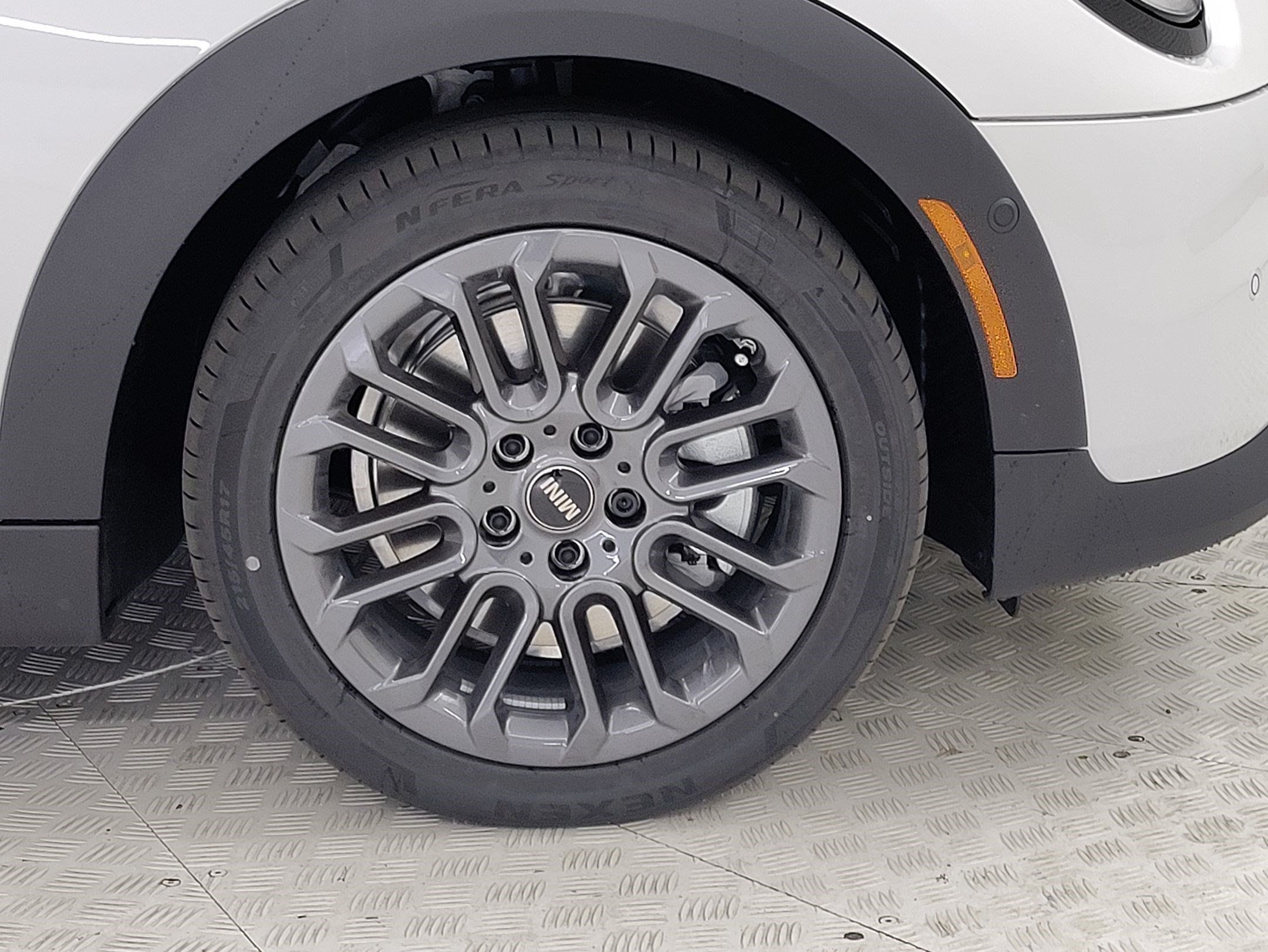 New 2026 MINI Cooper S FWD image 4