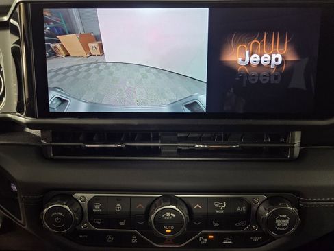 New 2026 Jeep Gladiator Sport image 10