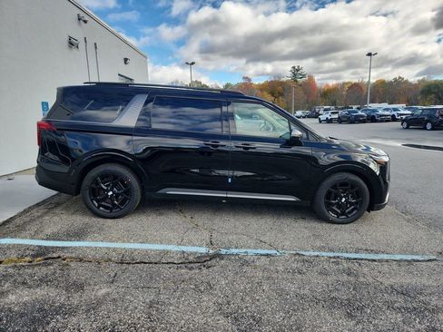 New 2026 Kia Carnival SX w/ SX Dark Edition Package image 8