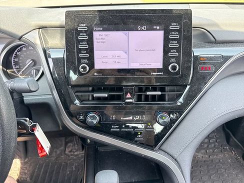 Used 2022 Toyota Camry LE FWD image 26