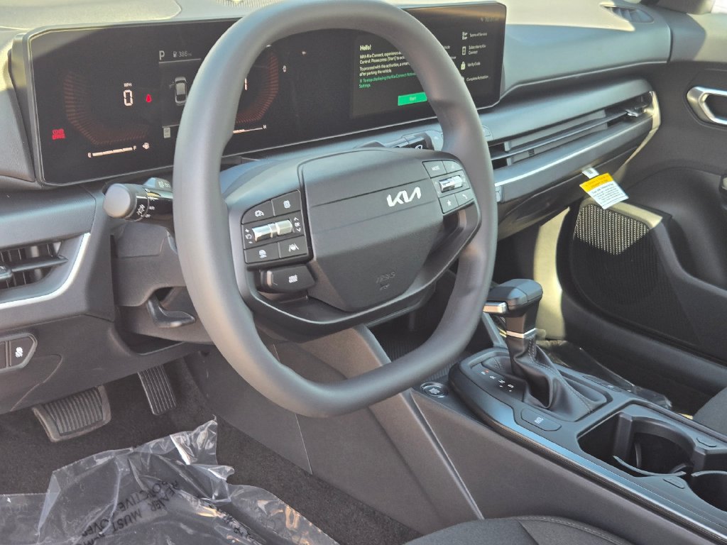 New 2026 Kia K4 FWD image 17