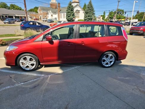 Used 2010 MAZDA MAZDA5 Sport FWD image 13