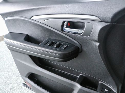 Used 2021 Honda Passport Sport image 21