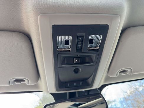 Used 2017 RAM 1500 Laramie w/ Convenience Group image 30