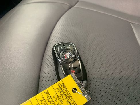 Used 2023 Buick Enclave Essence w/ Experience Buick Package image 43