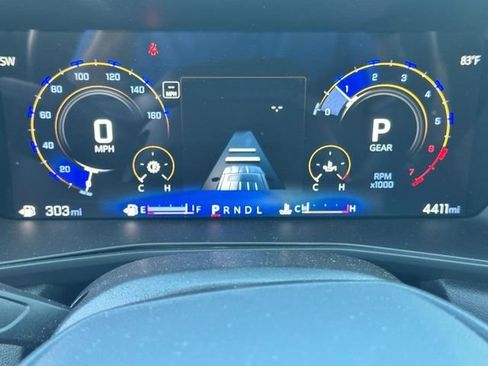 Used 2025 Chevrolet Colorado W/T RWD image 20