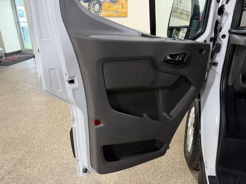 Used 2022 Ford Transit 350 XLT RWD image 15