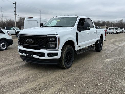 New 2026 Ford F250 XLT w/ XLT Premium Package AWD/4WD image 7