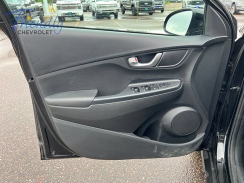 Used 2022 Hyundai Kona SEL w/ Convenience Package AWD/4WD image 14