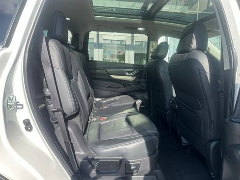Used 2022 Subaru Ascent Limited w/ Technology Package AWD/4WD image 19