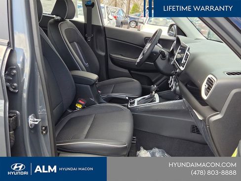 New 2026 Hyundai Venue SEL FWD image 18