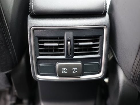 Used 2020 Subaru Forester Limited image 59