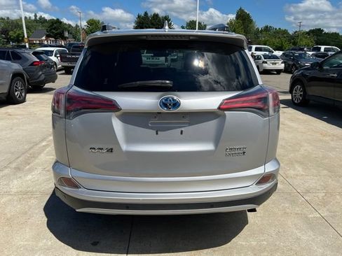 Used 2016 Toyota RAV4 Limited AWD/4WD image 5