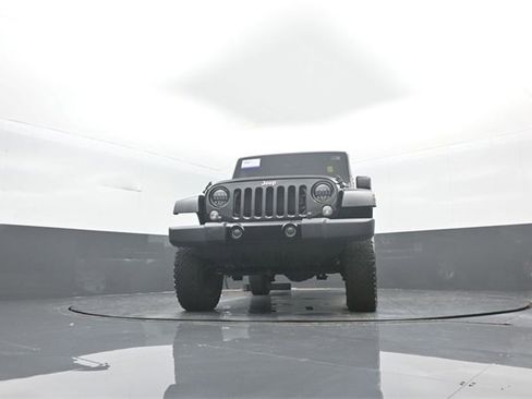 Used 2017 Jeep Wrangler Unlimited Sahara image 27