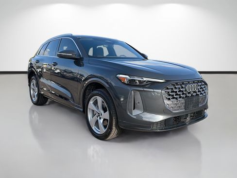 New 2025 Audi Q5 Premium Plus image 1