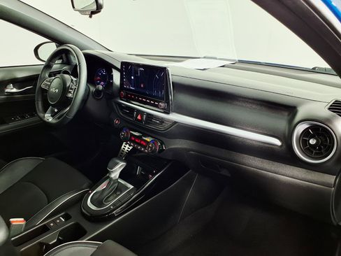 Used 2023 Kia Forte GT-Line w/ GT-Line Premium Package FWD image 9