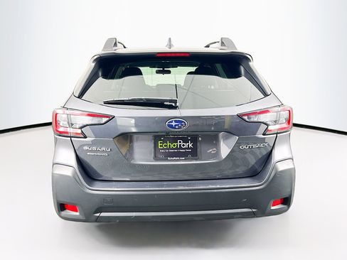 Used 2025 Subaru Outback Premium image 7