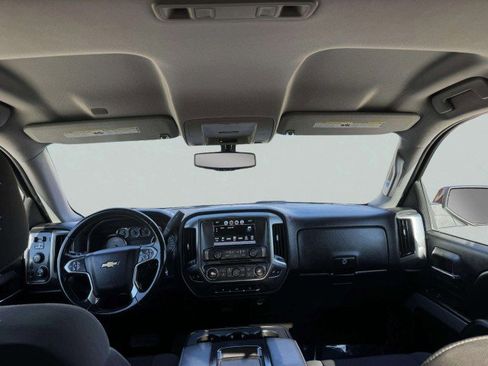 Used 2018 Chevrolet Silverado 1500 LT w/ All Star Edition image 40