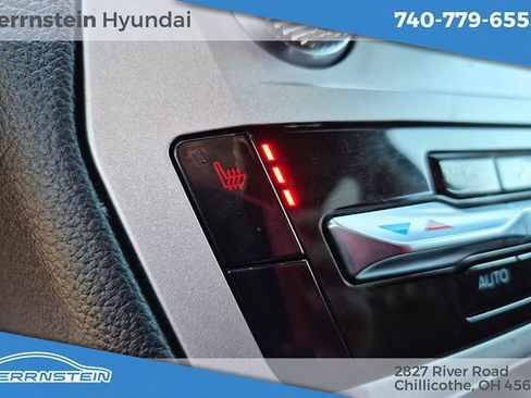 Used 2023 Ford Explorer XLT image 21