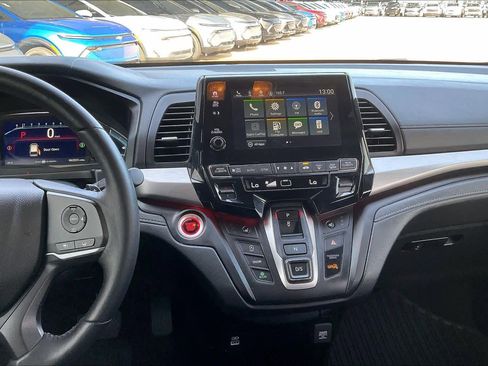 Used 2024 Honda Odyssey Sport image 7