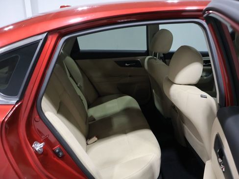 Used 2015 Nissan Altima 2.5 SV w/ Convenience Package image 20