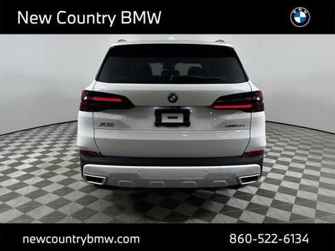 New 2026 BMW X5 xDrive50e w/ Climate Comfort Package image 6