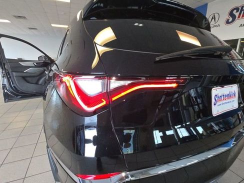 Certified 2025 Acura MDX FWD image 29