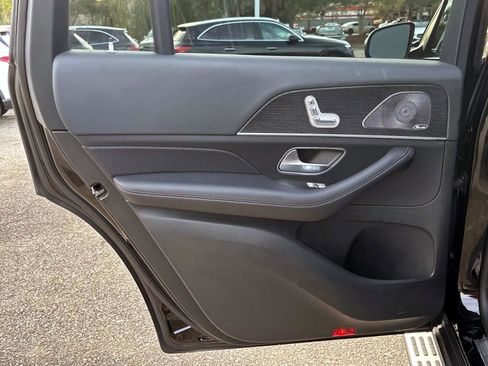 Certified 2025 Mercedes-Benz GLS 450 4MATIC image 13