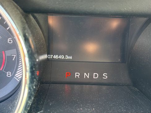 Used 2016 Ford Mustang Premium image 11