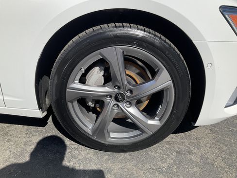 Used 2024 Audi A6 Premium Plus image 11