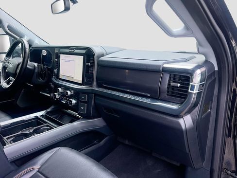 Used 2025 Ford F250 Lariat w/ Lariat Ultimate Package AWD/4WD image 30