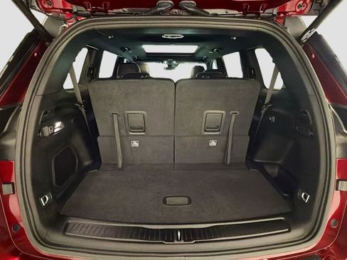 Used 2025 Jeep Grand Cherokee L Limited w/ Black Appearance Package image 23