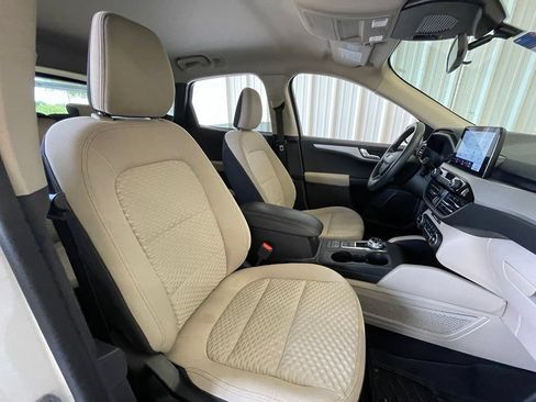 Used 2020 Ford Escape SE FWD image 31