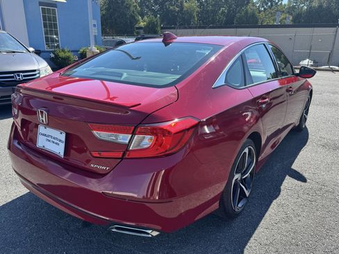 Used 2018 Honda Accord Sport image 6