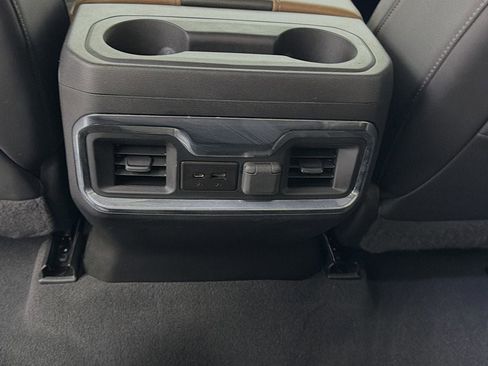 Used 2022 Chevrolet Silverado 3500 High Country image 28