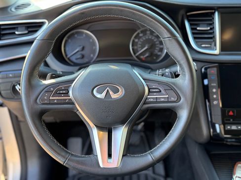 Used 2021 INFINITI QX50 Pure image 21