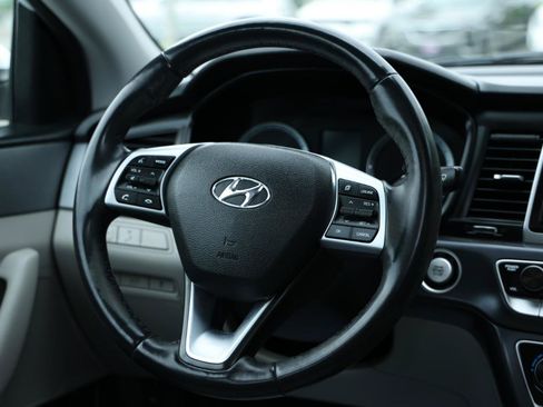 Used 2019 Hyundai Sonata SEL FWD image 17