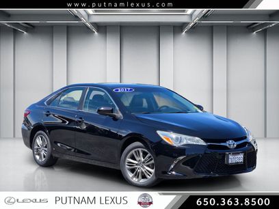 Used 2017 Toyota Camry SE w/ Moonroof Package