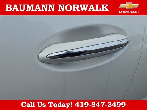 Used 2022 Buick Encore GX Essence w/ Experience Buick Package AWD/4WD image 16