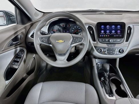 Used 2024 Chevrolet Malibu LT FWD image 27