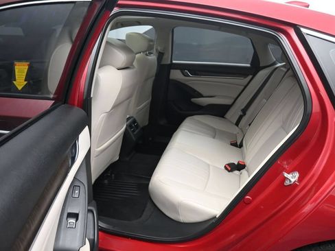 Used 2018 Honda Accord Touring image 35