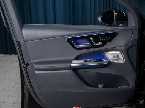 New 2026 Mercedes-Benz GLC 300 image 12