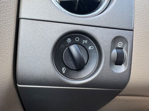 Used 2005 Ford F150 FX4 AWD/4WD image 12