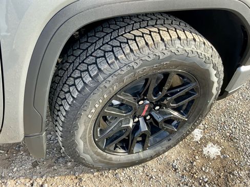 New 2026 GMC Sierra 1500 Elevation image 19